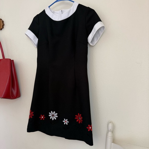 Vintage Black Mini Dress with White Trim and Red Floral Accents - Picture 3 of 6